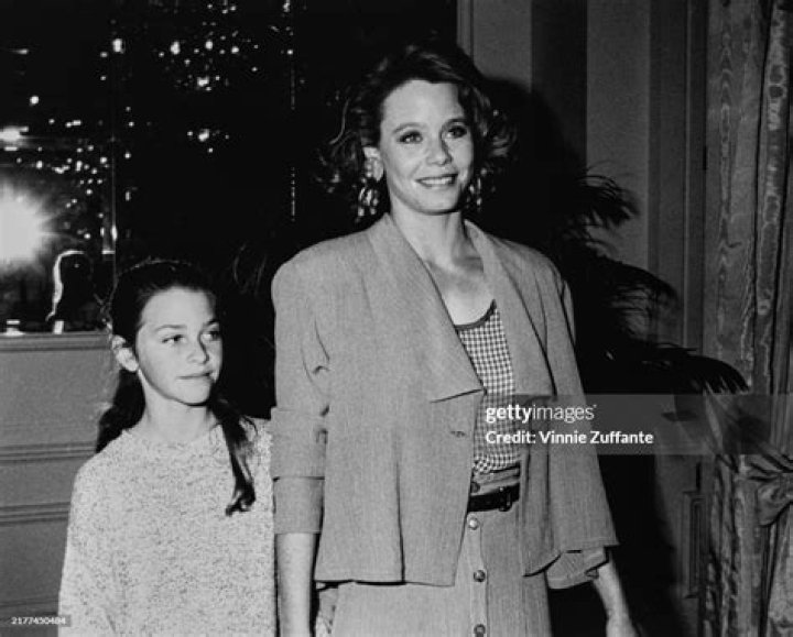 Actress Susan Deys Wiki: Net Worth, Husband, Daughter Sara Hirshan, Measurements, Family