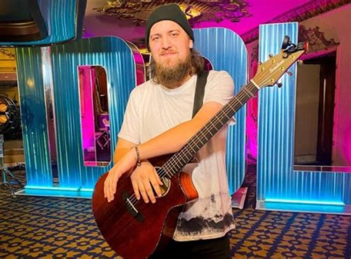 American Idol: Is Oliver Steele Gay? Partner Parents And Family