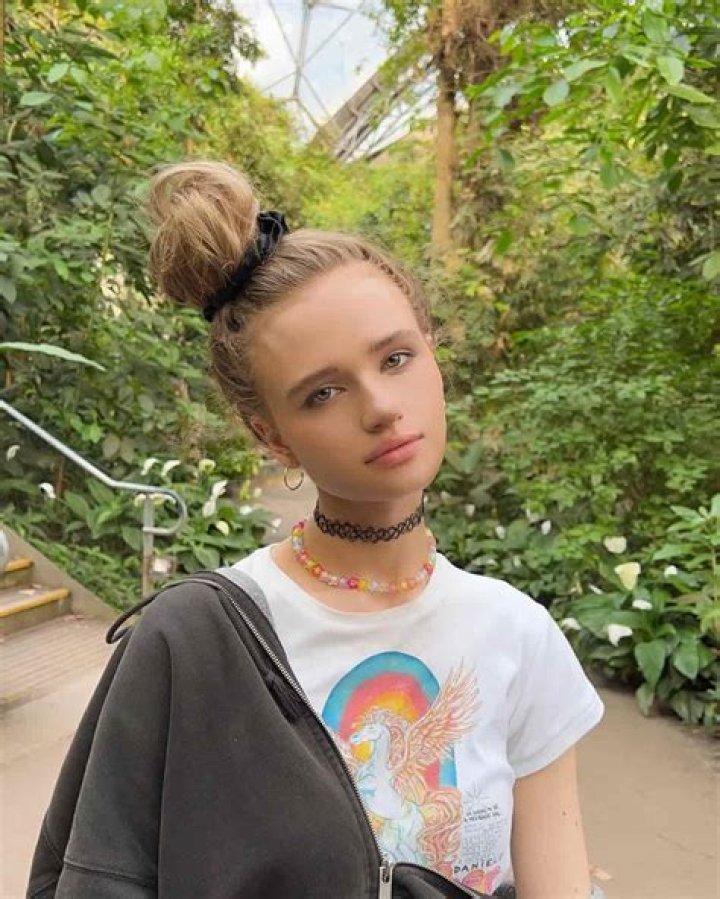 An Insider's Look At Julia Gisella's Life