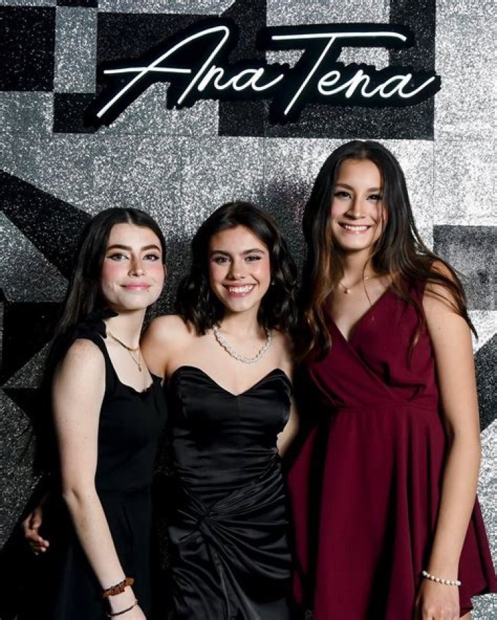 Ana Tena - Age, Family, Bio ·