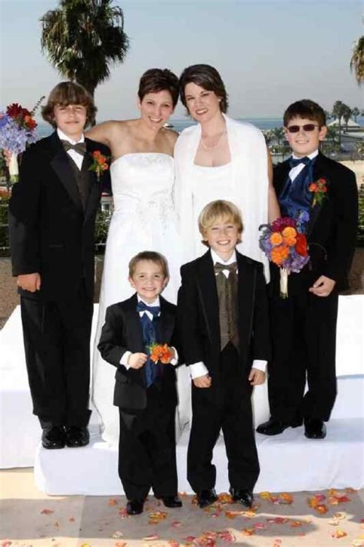 Angie Craig Bio, Parents, Husband, Children, Siblings, Net Worth