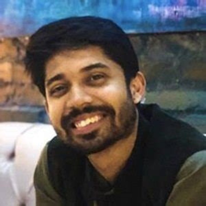 Ayman Sadiq (Teacher) - Age, Birthday, Bio, Facts, Family, Net Worth, Height & More |