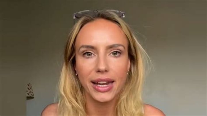 Boob privilege is real, I might as well be Casper in a baggy tee, but strangers buy me dinner when I |