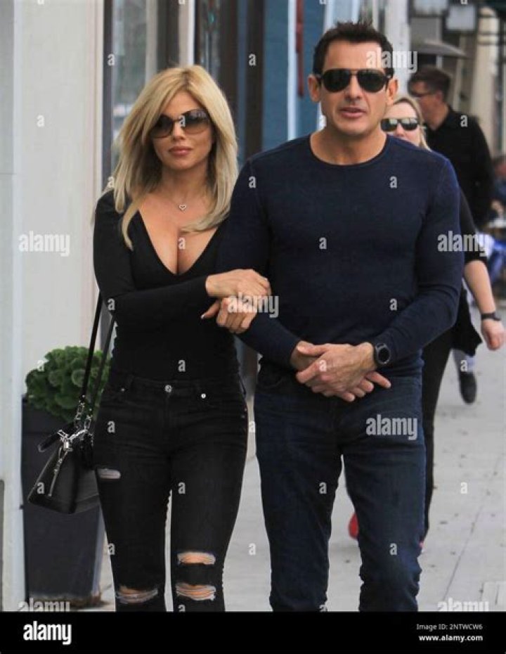 Brandi Glanville Splits From Boyfriend Donald Friese |