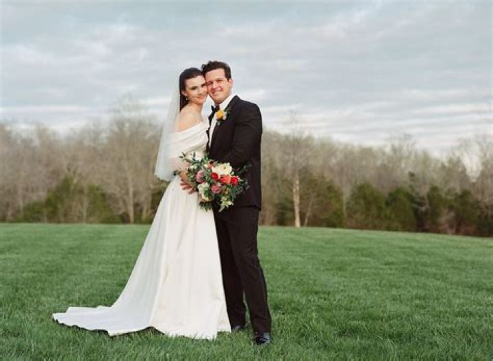 Brett Cooper Wiki, Age, Biography, Wife, Ethnicity, Family, Height, Net Worth ·