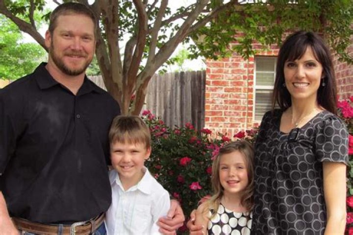 Chris Kyle Wife, Death, Children, Family, Age, Height, Net Worth ·