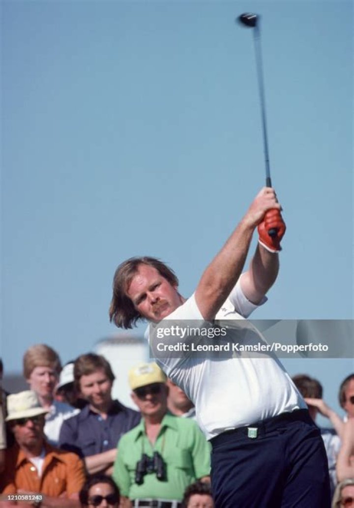 Craig Stadler (Golfer) - Age, Birthday, Bio, Facts, Family, Net Worth, Height & More |