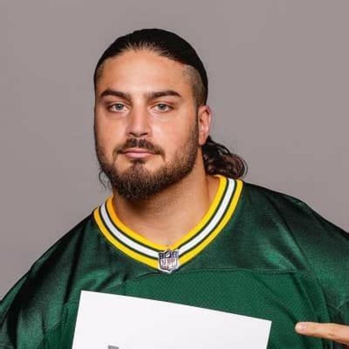David Bakhtiari - Bio, Age, Net Worth, Height, In Relation, Nationality, Body Measurement, Career ·