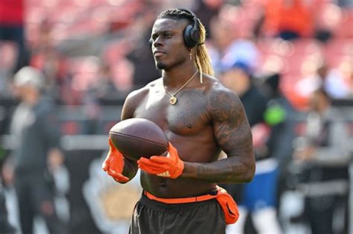 David Njoku Bio, Age, Height, Career, Net Worth, Family & More