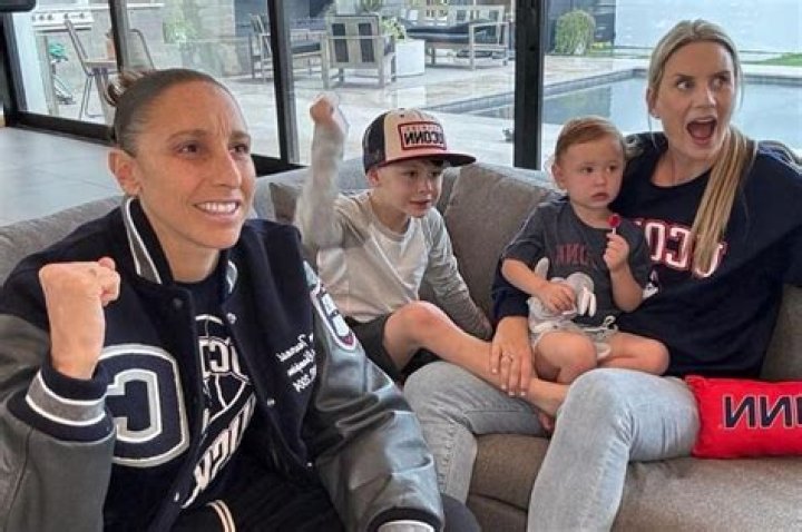 Diana Taurasi Bio, Parents, Husband, Children, Siblings, Net Worth