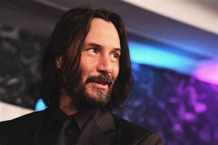 Does Keanu Reeves Drink Any Alcohol? ·