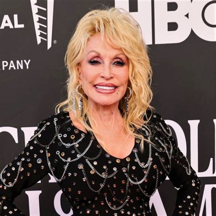 Dolly Parton Age, Net Worth, Biography, And More