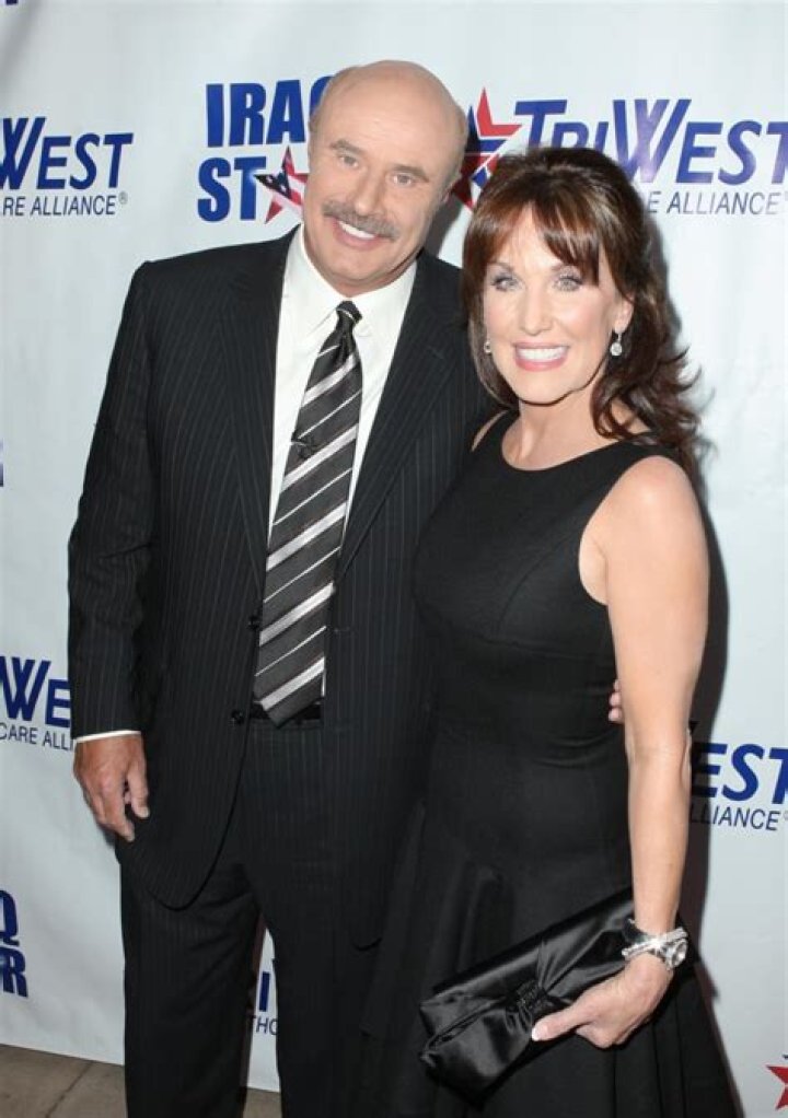 Dr. Phil's host, Phil McGraw and his wife, Robin McGraw have been married for 43 years; Know about t ·
