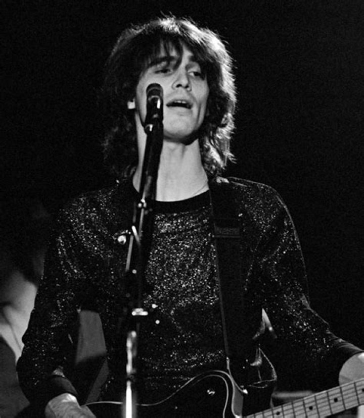 Dwight Twilley obituary ·