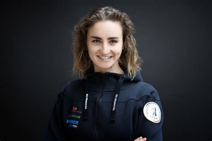 
Elena Krawzow Height, Weight, Net Worth, Age, Birthday, Wikipedia, Who, Nationality, Biography 