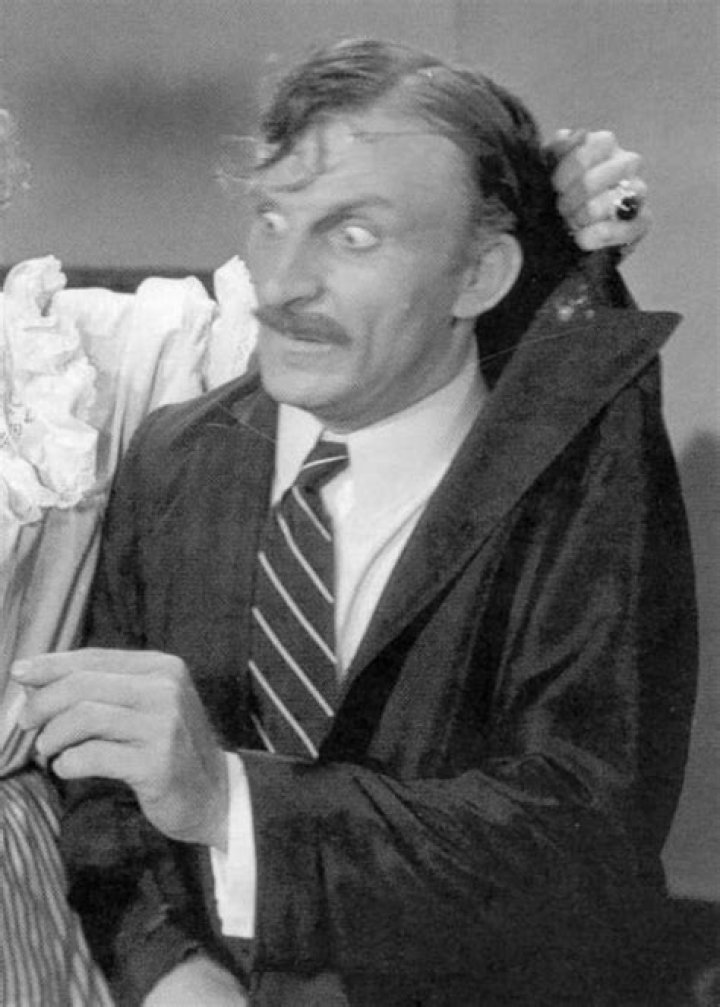 Emil Sitka Height, Weight, Age, Children, Biography