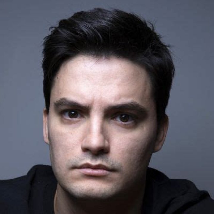 Felipe Neto- Age, Net Worth, Height, Girlfriend, Career, Nationality ·