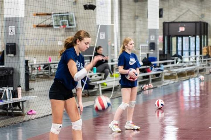 How To Cultivate Leadership On The Volleyball Court: Lessons From Izzy Ashburn