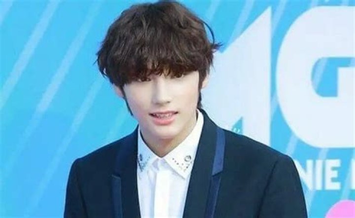 Huening Kai Bio, Age, Height, Siblings, Career, and Net Worth