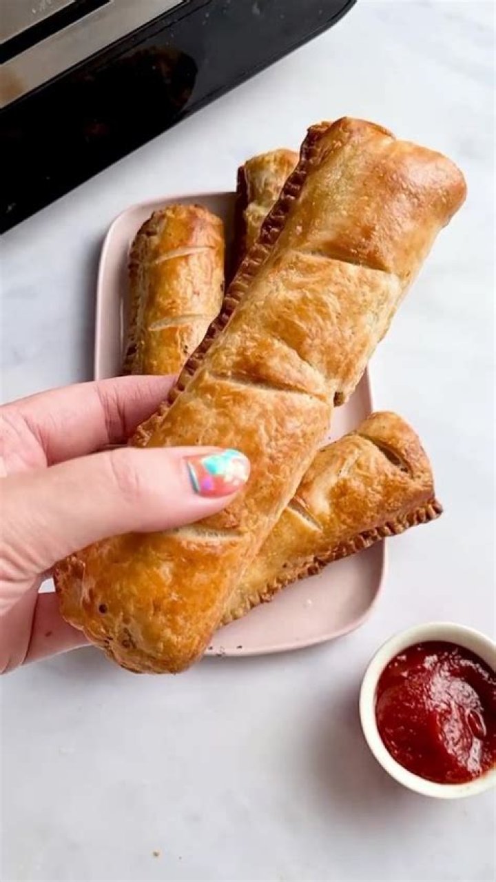I make the best sausage rolls in my Air Fryer