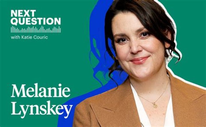 In Conversation: Melanie Lynskey | VivaVibe