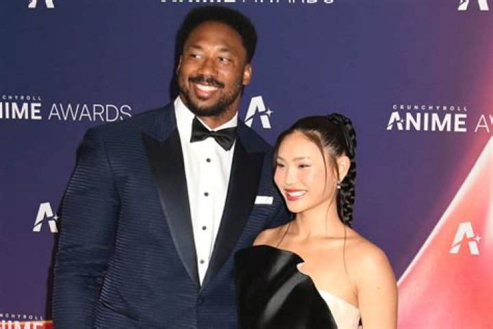 
Is Myles Garrett Married to Wife? Or Dating a Girlfriend? 