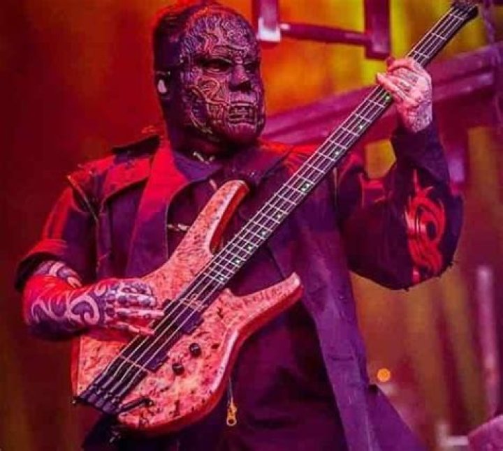Is Slipknot bassist, Alessendro Venturella married? ·
