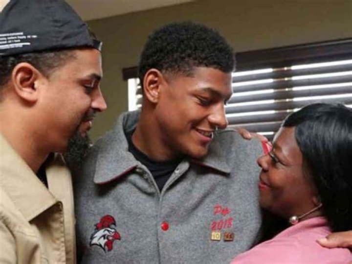 Isiah Pacheco's Parents Meet Felicia Cannon