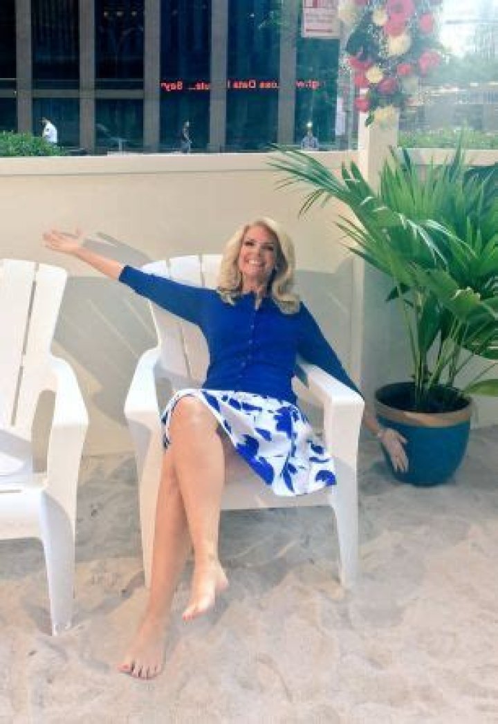 Janice Dean Biography ·