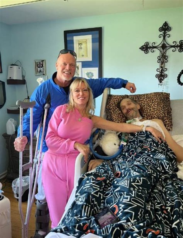 Jim McMahon Visits Bedridden Steve McMichael Battling ALS ·