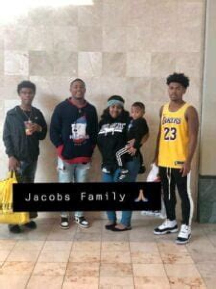 Josh Jacobs Siblings: Meet Isaiah Jacobs