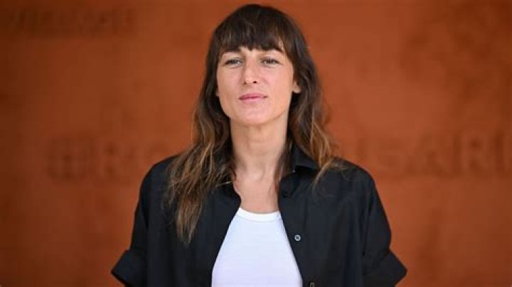 
Juliette Armanet Height, Weight, Net Worth, Age, Birthday, Wikipedia, Who, Nationality, Biography 