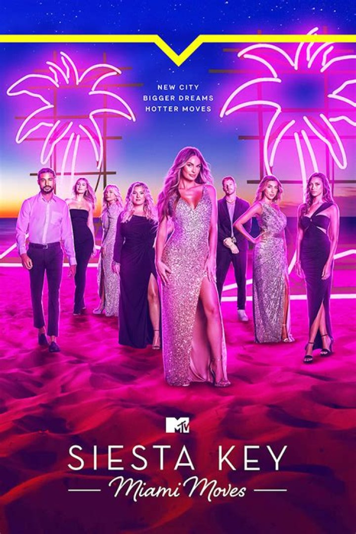 Juliette Porter Talks Siesta Key Season 5 & Kelsey: Exclusive Hollywood Life ·