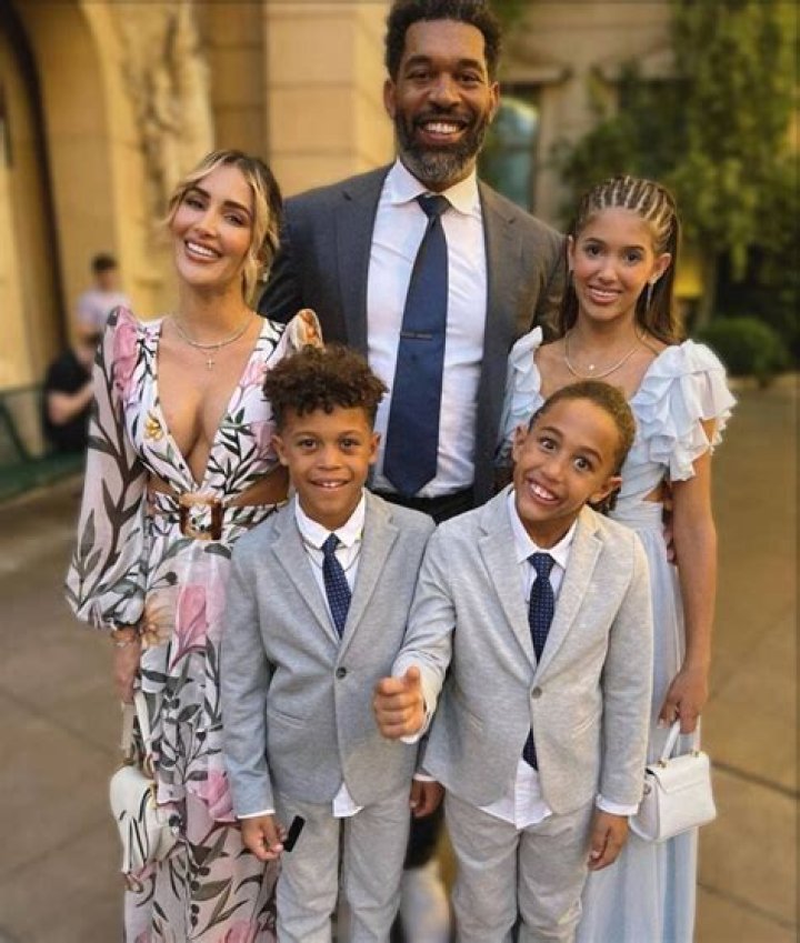 Julius Peppers and Girlfriend Claudia Sampedro Aren't Married but Are Raising Kids Together ·