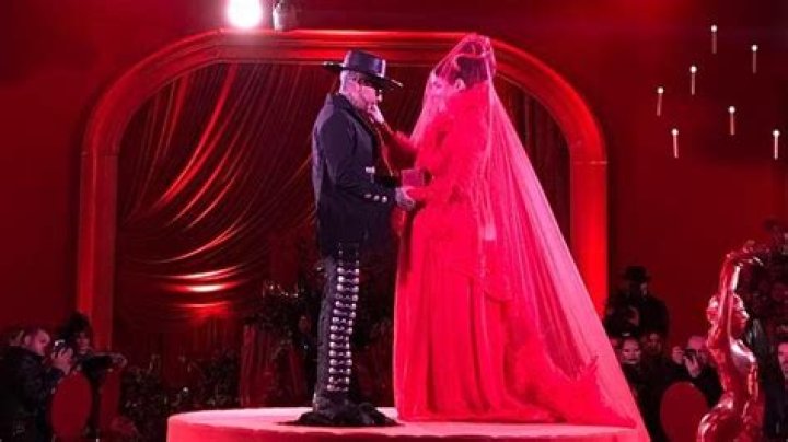 Kat Von D Married Rafael Reyes In A Red Wedding Dress Pic Hollywood Life