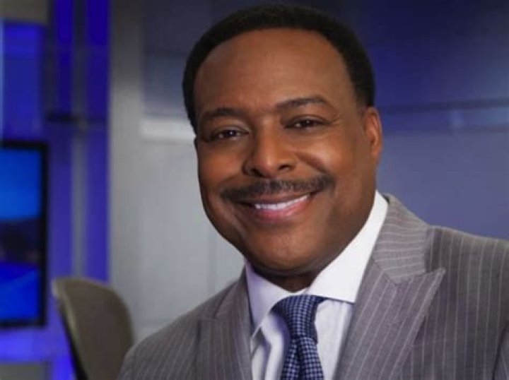 Know About Leon Harris; Wife, Net Worth, NBC4, Family, Education, Age ·