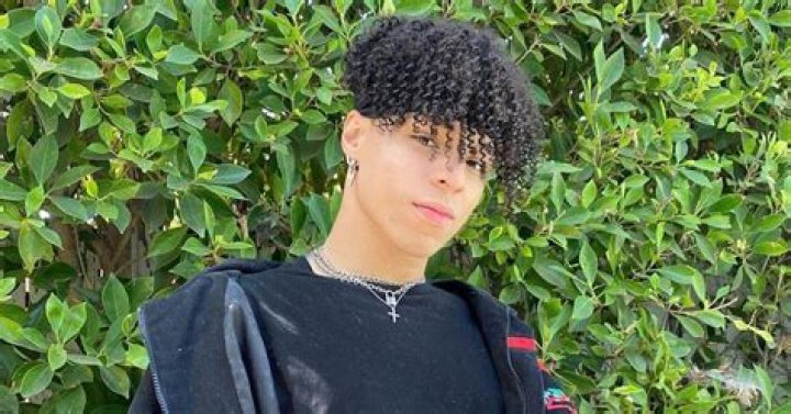 Larray Shaded Some Controversial Internet Stars in His Diss Track, "Canceled"