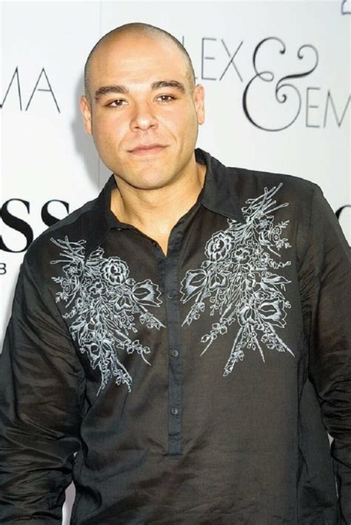 Larry Hernandez (worldmusicsinger) Wiki,Age,Birthday,Biography,Height,Net Worth ..