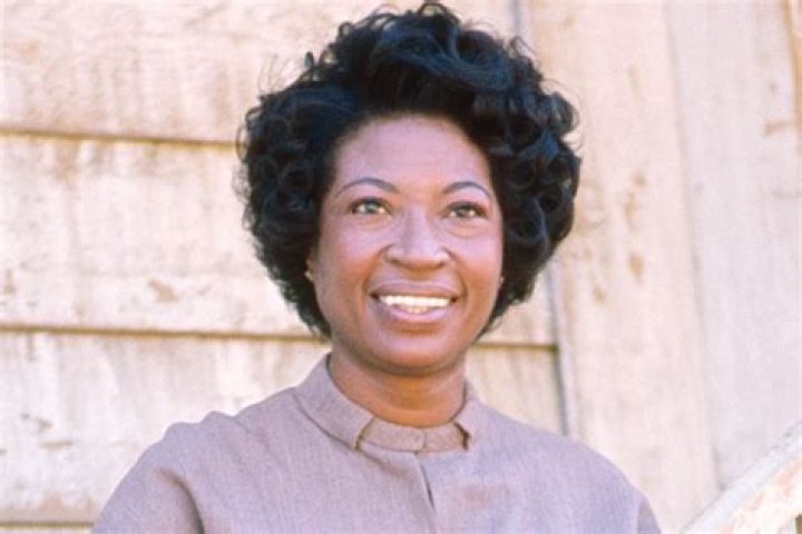 Louise Rawlings, Beloved Actress, Passes Away