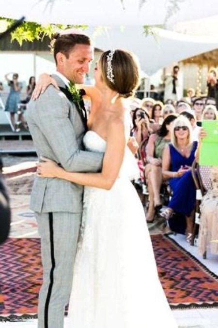 Married Life of Owen Neistat and Candice Pool ·