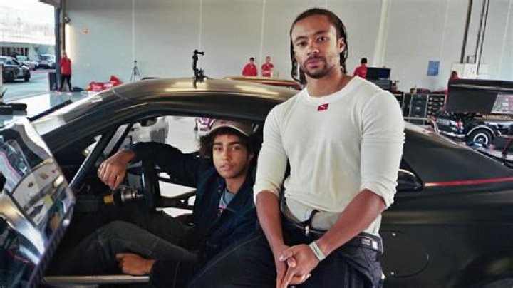 Meet Jackson Hinkle Parents Daniel And Jann