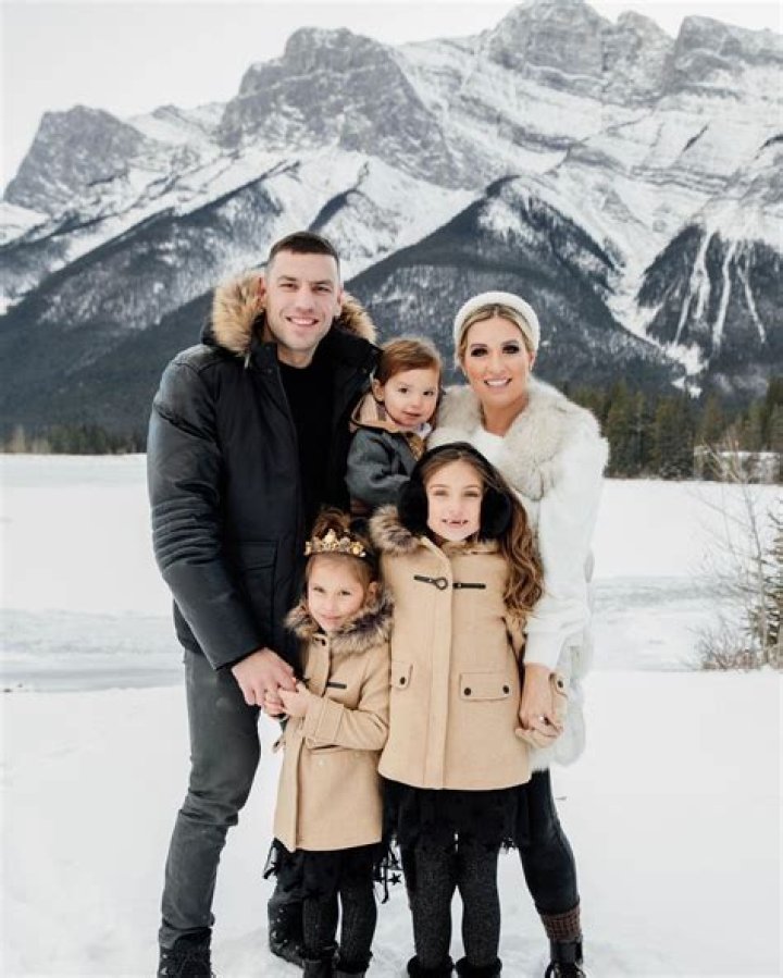 Milan Lucic Bio, Age, Height, Career, Wife, Children, Net Worth