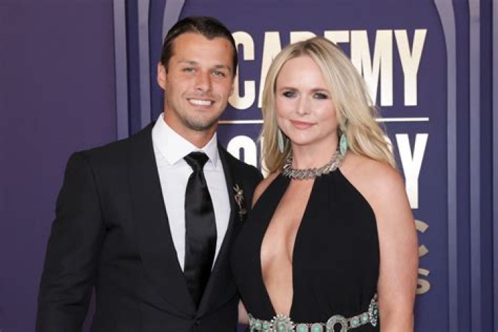 Miranda Lambert, 35 Makes Public She Got Married ·