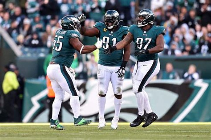 NFL's Fletcher Cox Grabbed Shotgun to Fend Off Bat-Wielding Home Intr