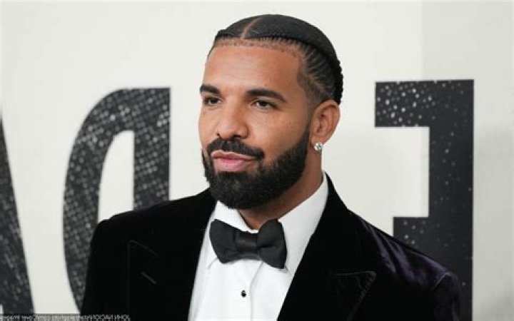 Patsy Kensit, 54, strips naked for bath snap ahead of EastEnders debut