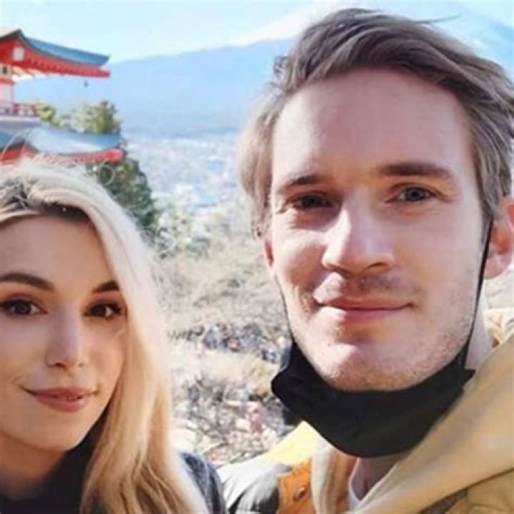 PewDiePie and Wife Marzia Kjellberg Finally Move to Japan