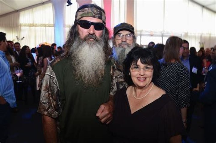 Phil Robertson and His Wife, Miss Kay Robertson's Eldest Son, Al Robertson Is A Father Of Two. Then ·