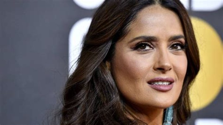 Salma Hayek's physique is phenomenal in electrifying blue dress