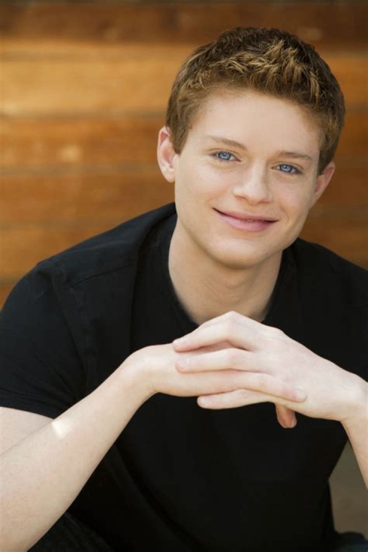 Sean Berdy Wiki; Married, Gay, Relationship, Age, Facts & Details! ·