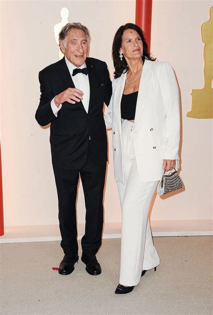 The Enigmatic Wife Of Judd Hirsch